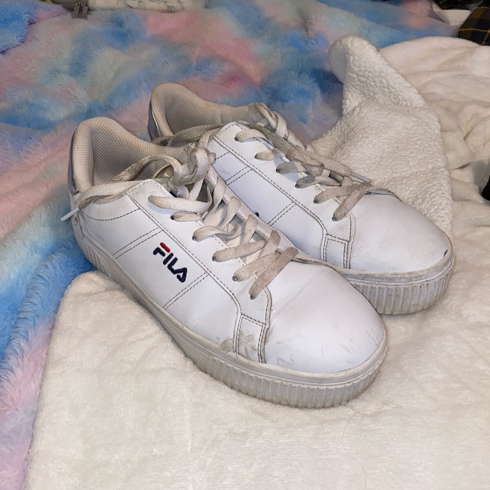 Cute fila sneakers!